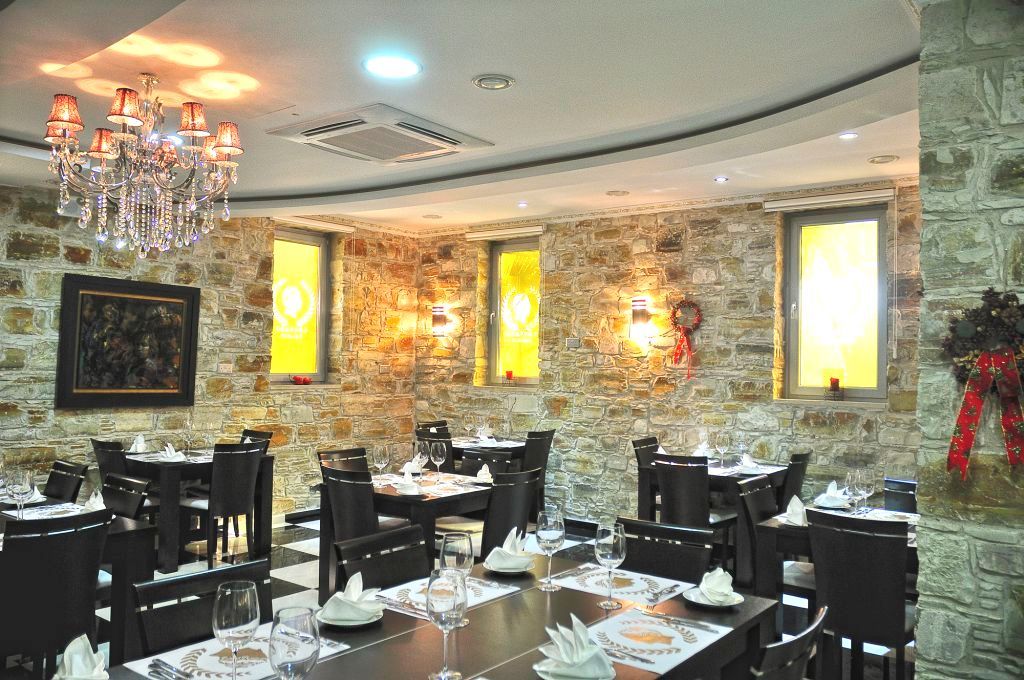Hotel Vergi Вороклини Экстерьер фото